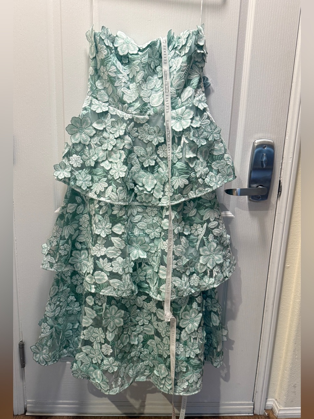 ELLIATT Roseate Tiered Maxi Dress in Mint Green Size XL Wedding Guest NWT - Picture 6 of 9